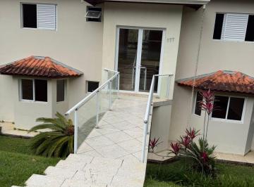 Casa de 4 quartos, Embu-Guaçu · Lindo imóvel localizado no Fazenda da Ilha, opção VENDA ou LOCAÇÃO!