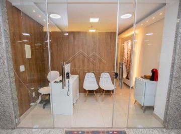 Comercial de 2 quartos, Águas Claras · Vista shopping - Sala - 40m² - reformadas - Prontas