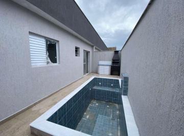 Casa de 2 quartos, Itanhaém · Casa em condomínio com piscina e 2 quartos em Itanhaém.