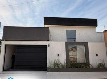 Casa de 3 quartos, Valparaíso de Goiás · 3 Quartos sendo 1 suíte com closet - Ótima localização - Aceita financiamento