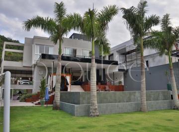 Casa de 5 quartos, Balneário Camboriú · CASA MOBILIADA NO CONDOMÍNIO HARAS RIO DO OURO EM BALNEÁRIO CAMBORIÚ PARA LOCAÇÃO ANUAL