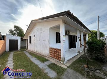 Casa · 123m² · 3 Quartos · 1 Vaga · C16 - Residência com 03 dormitórios no Balneário Ipiranga
