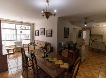 Apartamento de 3 quartos, Niterói · Apartamento à venda em Icaraí com 120m², 3 quartos e 1 vaga