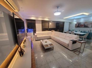 Apartamento de 4 quartos, Niterói · Apartamento com 4 quartos e 220 m² à venda em Ingá
