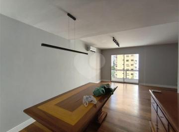 Apartamento de 3 quartos, São Paulo · Apartamento reformado 3 dormitórios e 2 vagas para locação na Vila Olímpia