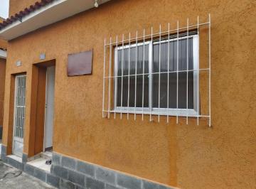 Casa de 1 quarto, Duque de Caxias · Casa para Aluguel