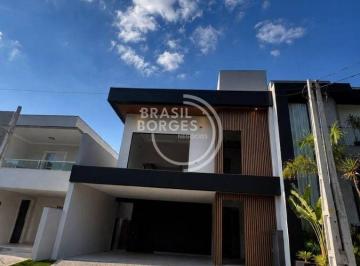 Casa · 250m² · 3 Quartos · 4 Vagas · Sobrado de 250m² no Condomínio Gramados: 3 Suítes, 3 Salas e Churrasqueira