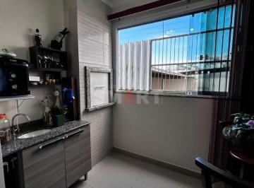 Apartamento · 2 Quartos · 1 Vaga · Apartamento Amizade Semimobiliado