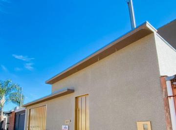 Casa · 1805m² · 3 Quartos · 4 Vagas · Casa 3 Suítes (1 Master) à Venda no Parque Brasília - Anápolis/GO