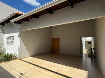Casa · 161m² · 3 Quartos · 2 Vagas · Casa de Alto Padrão no Setor São Carlos - Lote Inteiro e Energia Solar