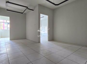 Comercial · 72m² · Sala Comercial na Rua Halfeld com 72 m² e vista para o Calçadão