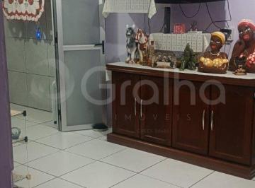 Casa · 80m² · 2 Quartos · 3 Vagas · Casa em Florianópolis com 80,00 m2