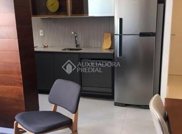 Apartamento · 44m² · 1 Quarto · 1 Vaga · Apartamento de 1 quarto com 1 vaga totalmente mobiliado à venda no bairro Mont Serrat