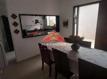 Casa · 174m² · 3 Quartos · Casa em Parque dos Príncipes, Jacareí/SP de 174m² 3 quartos à venda por R$ 415.000,00