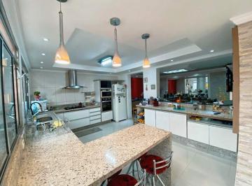 Casa · 220m² · 3 Quartos · 8 Vagas · Sobrado em Vila Nova Pauliceia, São Paulo/SP de 220m² 3 quartos à venda por R$ 950.000,00