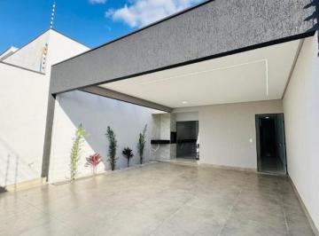 Casa · 105m² · 3 Quartos · 2 Vagas · Casa 3 Q sendo 1 suite localizada no bairro Campos do Jordão Anápolis -GO