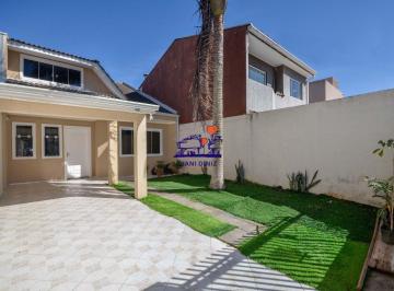 Casa de 3 quartos, Pinhais · Sobrado em Pinhais com 150m²