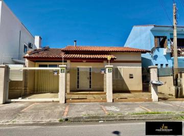 758979.jpg · Casa 3 Dormitórios  á venda em Tramandaí- Bairro Centro