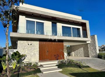c04f00ef-e5e1-458c-bcd5-d90d6669e622-1779288945960.jpg · Casa mobiliada com 3 suítes na Pedra Branca, Palhoça
