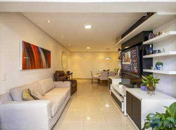 Apartamento de 3 quartos, Brasília · Apartamento SQN 305 bloco I Reformado com móveis planejados nascente primeiro andar