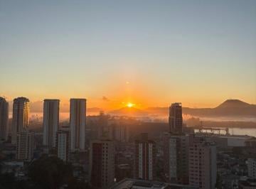Apartamento de 2 quartos, Santos · Apartamento com 2 quartos e 79 m² à venda em Ponta da Praia
