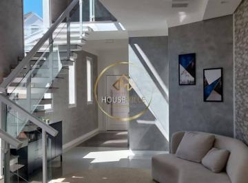 Casa · 290m² · 3 Quartos · 4 Vagas · Sobrado, 3 Suítes, 300m², Condomínio Floradas do Paratehy.