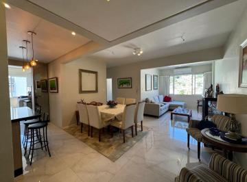 Apartamento de 3 quartos, Florianópolis · Apartamento com 3 quartos e 102 m² à venda no Centro