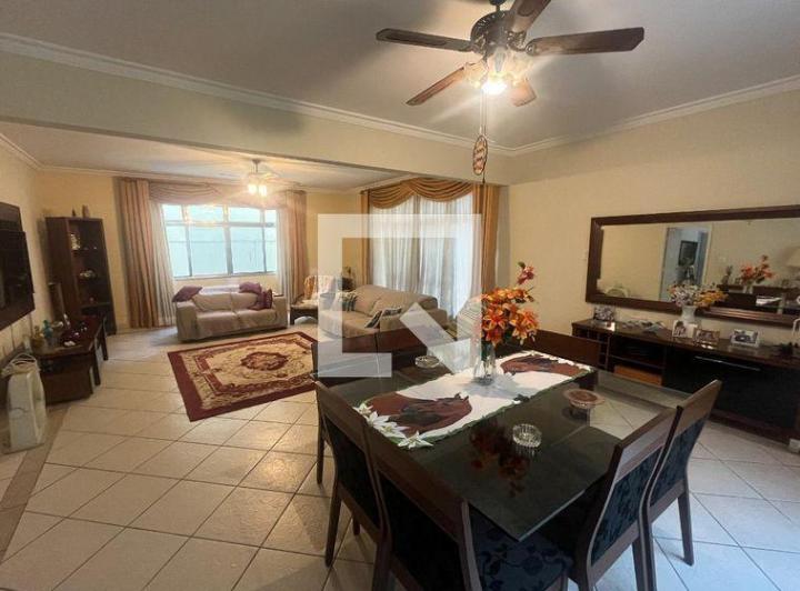Foto do imóvel - Casa mobiliada com 5 quartos, varanda e compra