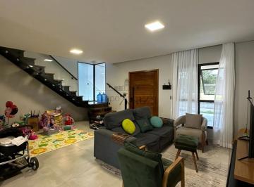 Casa · 200m² · 4 Quartos · 3 Vagas · Oportunidade - Casa - Condomínio Bosque dos Manacás - Jardim Jacinto - 4 Dormitórios - 182m².