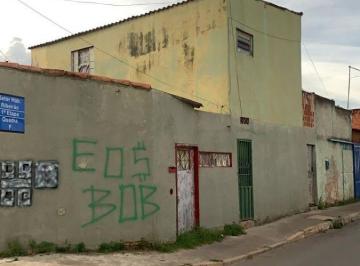Casa de 4 quartos, Santa Maria · EXCELENTE OPORTUNIDADE PARA MORAR OU INVESTIR!
