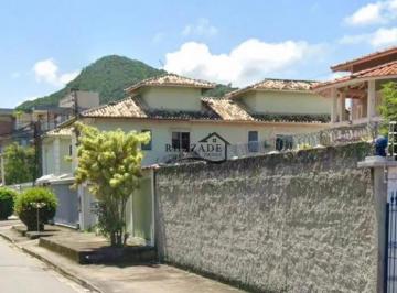 Terreno · 360m² · Excelente terreno plano, 360m2, com piscina e murado em Piratininga/Niterói.