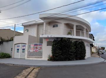 Casa · 240m² · 3 Quartos · 2 Vagas · Casa em Jardim Hikare - São Carlos