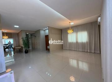 Casa · 275m² · 5 Quartos · 3 Vagas · Casa residencial com 5 suítes disponível para locação e venda no bairro Novo Mundo em Uberlândia-MG