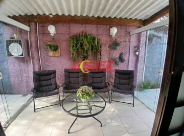Casa · 100m² · 3 Quartos · 5 Vagas · Oportunidade Única - Terreno de 286m², totalmente plano no bairro de Santa Terezinha com casa antiga