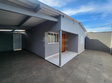 Casa · 200m² · 2 Quartos · 2 Vagas · Casa Residencial para locação e venda no Solo Sagrado, com 02 quartos e 02 banheiros