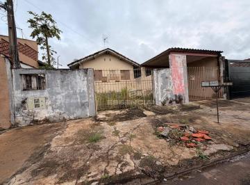 94a3408b5cd837b6ace9f2ffaf1caf11b02a5e9d · Casa com 3 dormitórios à venda, 180 m² por R$ 180.000,00 - Cohab I - Botucatu/SP