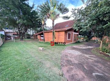 d5a1f3ee480a187fca3b2954c1b5c78879bedea7 · Chácara com 3 quartos 1 suíte, muita área verde, estilo chalé, piscina, Vale do Sol, Indaiatuba-SP