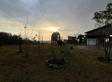7f2ba8bd8f4dceadf1a6ed7eeb018b07d24d46dc · Chácara com Vista para as Montanhas e Lazer Completo – Sítio dos Coqueiros, Alumínio/SP