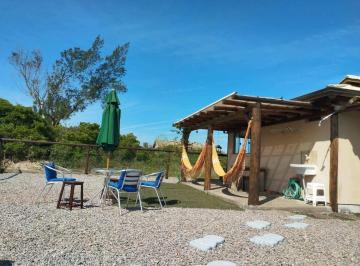66d83e1a64bbd1d708e01fef19be97199707fca8 · Casa de Praia localizada em Jaguaruna/SC.
