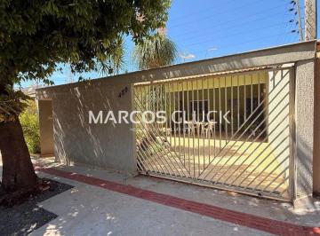 Casa · 158m² · 5 Quartos · 3 Vagas · Casa à venda no bairro Jardim Tarumã - Londrina/PR, Leste