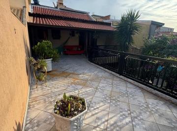 Casa · 200m² · 4 Quartos · 3 Vagas · VENDO SOBRADO ALTO PADRÃO – R$ 899 MIL