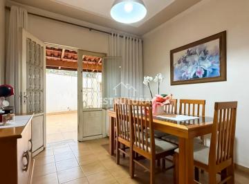 Casa · 180m² · 3 Quartos · 5 Vagas · Casa para venda em Jardim Residencial Das Palmeiras de 180.00m² com 3 Quartos, 1 Suite e 5 Garagens