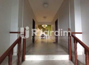 Apartamento · 63m² · 2 Quartos · 1 Vaga · Apartamento 63m² | 2 Quartos | 1 Vaga | Melhor localização
