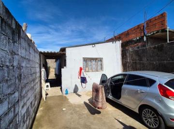 Casa de 2 quartos, Itanhaém · Casa com 2 dormitórios à venda - 93.56 m² - Regina - Itanhaém/SP