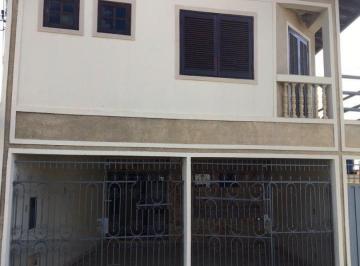 Casa · 200m² · 3 Quartos · 2 Vagas · Casa para alugar em Piracicamirim de 200.00m² com 3 Quartos, 1 Suite e 2 Garagens