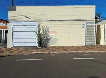 Comercial · 135m² · 3 Quartos · 10 Vagas · Imóvel Comercial para alugar em Centro de 135.00m² com 3 Quartos e 10 Garagens