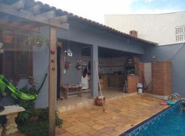 Casa · 305m² · 4 Quartos · 2 Vagas · Casa para venda em Madureira de 305.00m² com 4 Quartos, 2 Suites e 2 Garagens
