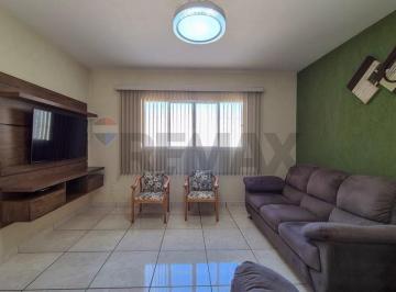Casa · 130m² · 2 Quartos · 3 Vagas · Casa para venda em Jardim Planalto de 130.00m² com 2 Quartos e 3 Garagens
