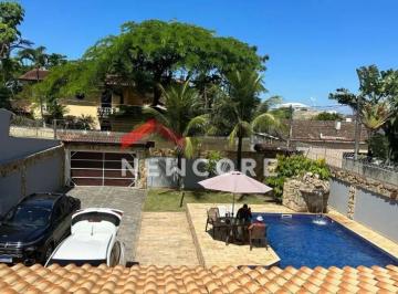 Casa · 220m² · 6 Quartos · 5 Vagas · Casa em Rua Prefeito Juventino Malheiros - Jardim Virgínia - Guarujá/SP