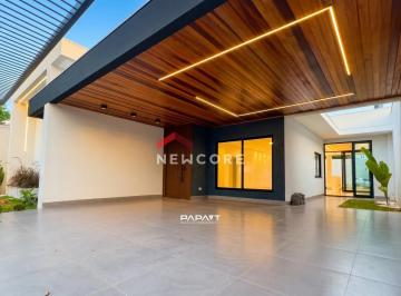 Casa · 207m² · 3 Quartos · 2 Vagas · Casa em Travessa Araguaia - Jardim Tóquio - Maringá/PR